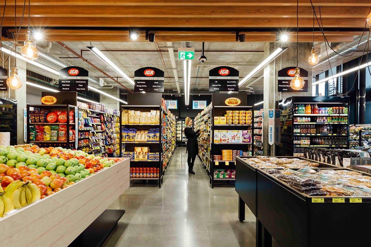 Supermarket lighting system for aisles, shelves, fresh-food areas and product displays in modern retail environments