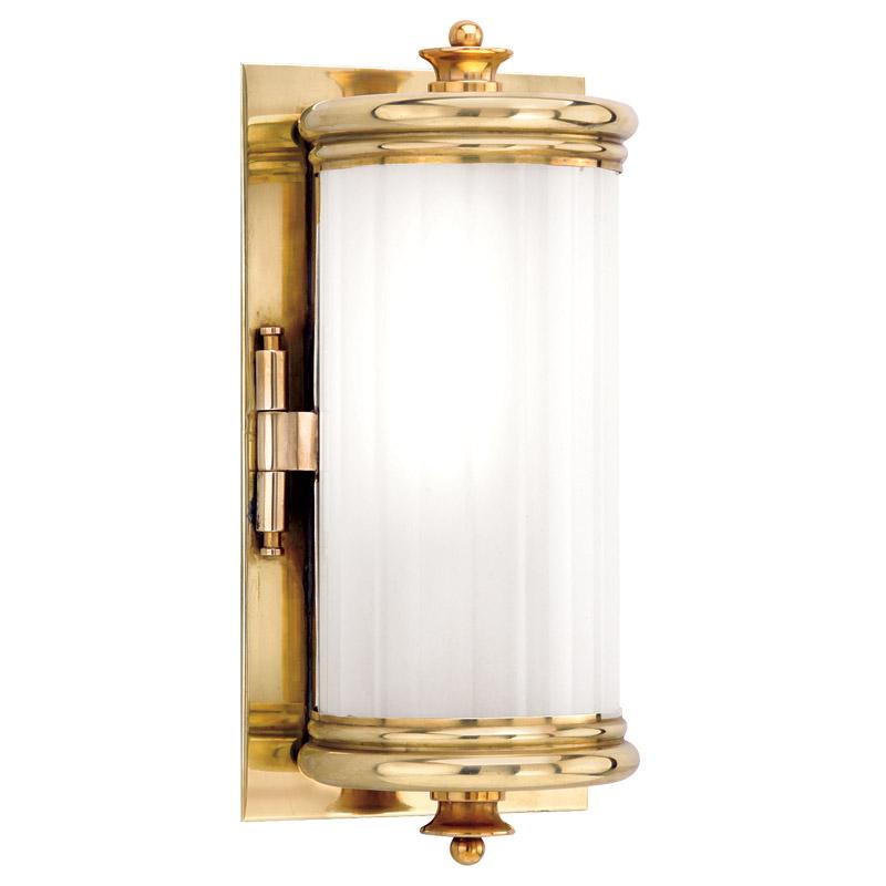 Art Deco wall lamp photographed on a clean white studio background featuring elegant geometric detailing.