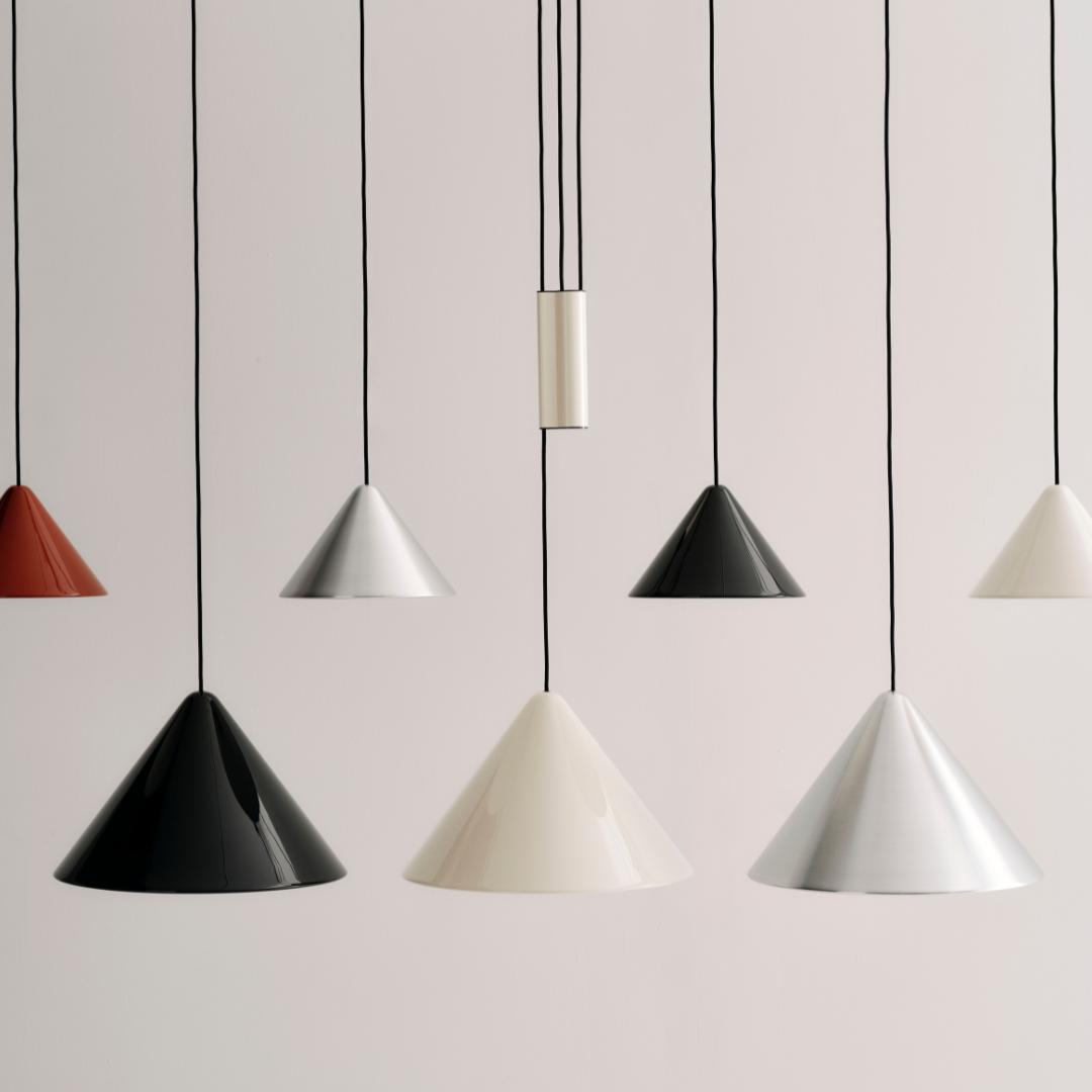 Minimal pendant light collection with different sizes, finishes and suspension options.