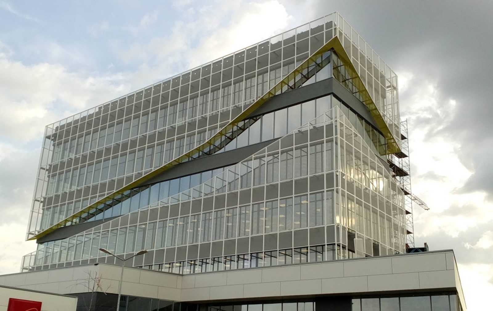Hattrick Office Building