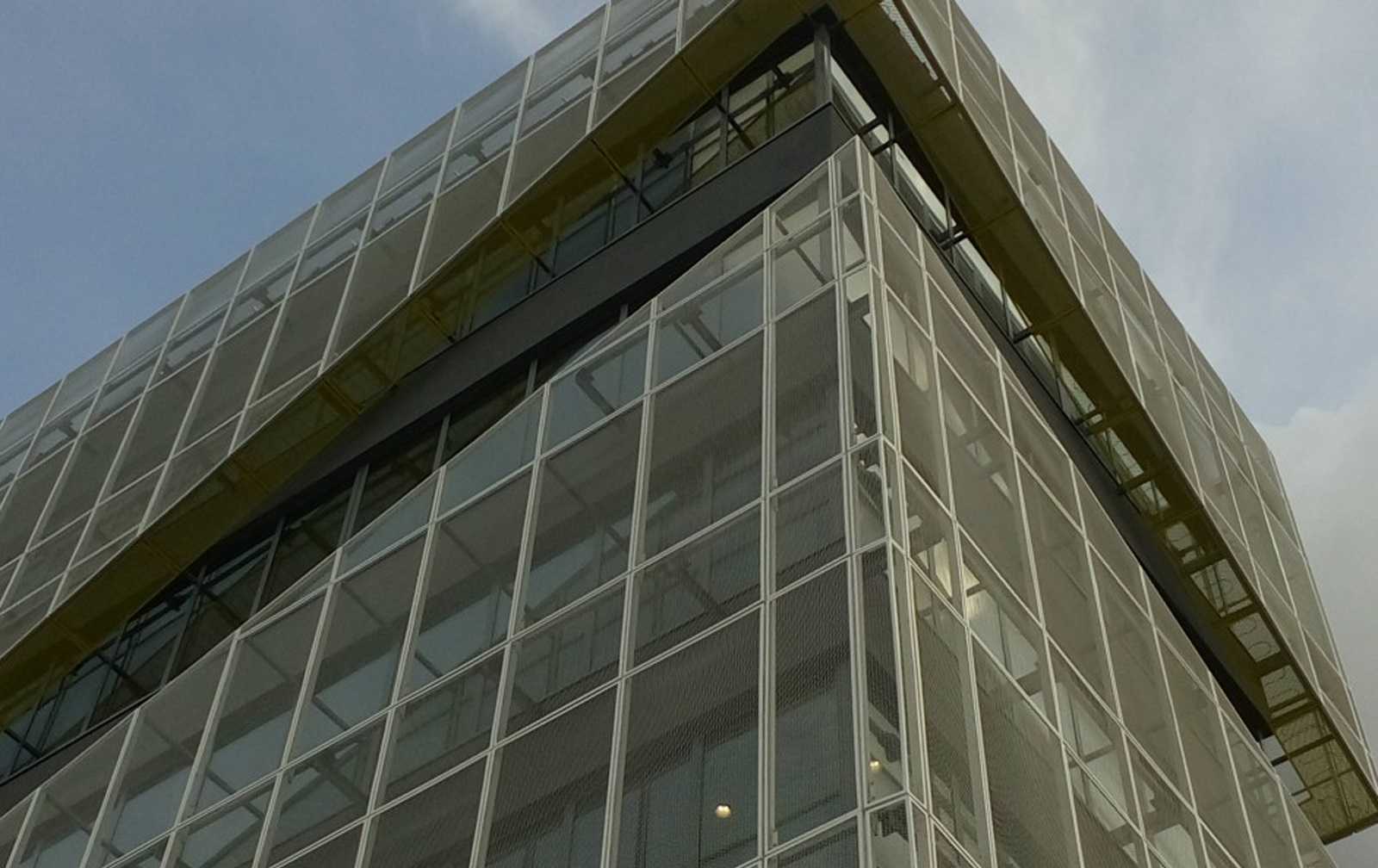 Hattrick Office Building